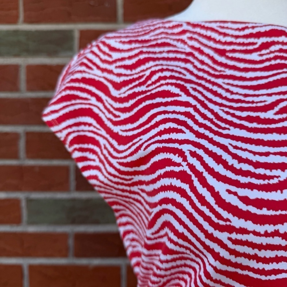 J. Mclaughlin Patterned Ruched Red White Sleevele… - image 2